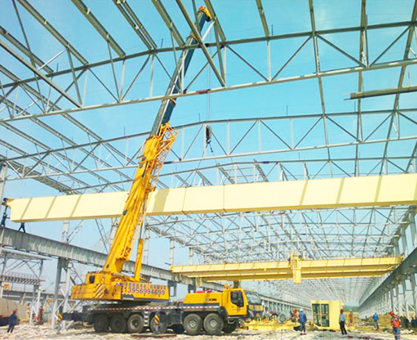 合钢新区行车吊装