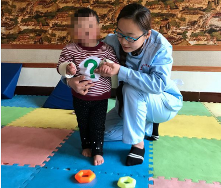 好消息好消息！又一个孩子会独立行走了！