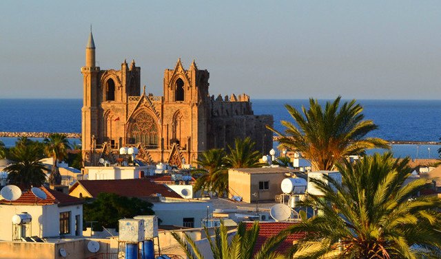 塞浦路斯投资获永居居留