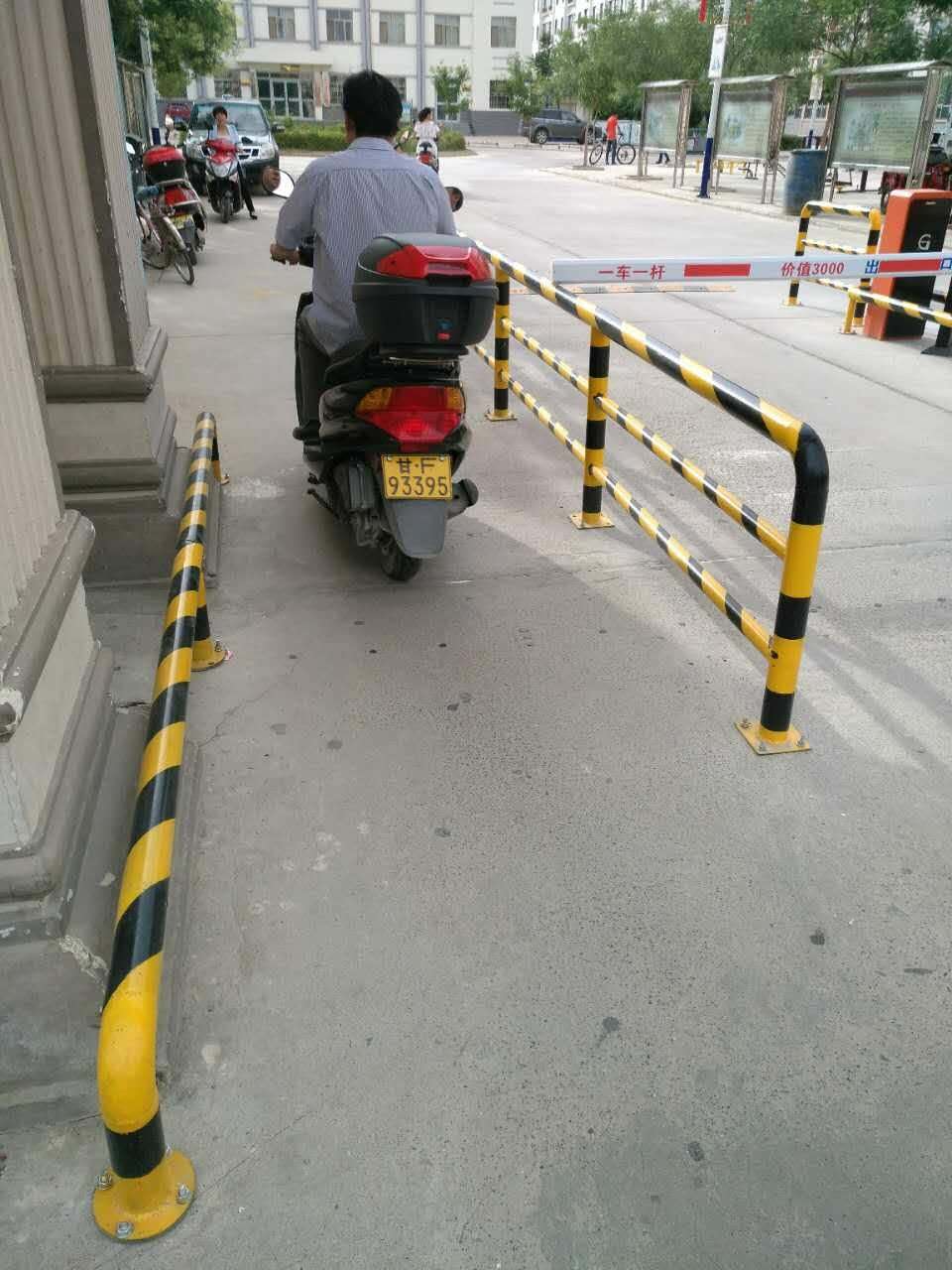 通捷:甘肃酒泉金博园小区车牌识别现场图片欣赏