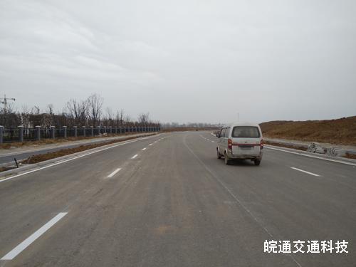 明光中學門前道路劃線施工