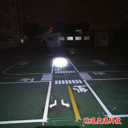 解放小學(xué)賽車道劃線