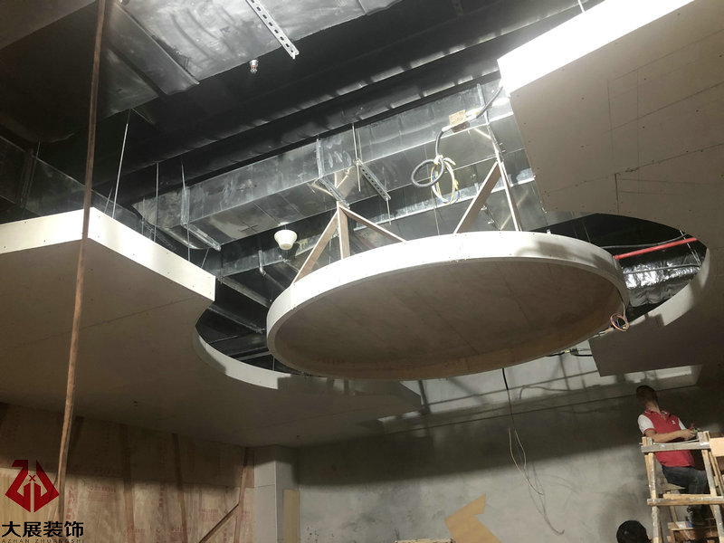 宝安优城3楼vr店施工