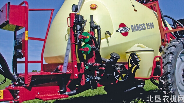 哈迪（HARDI）漫游者鹰式喷杆操作手册