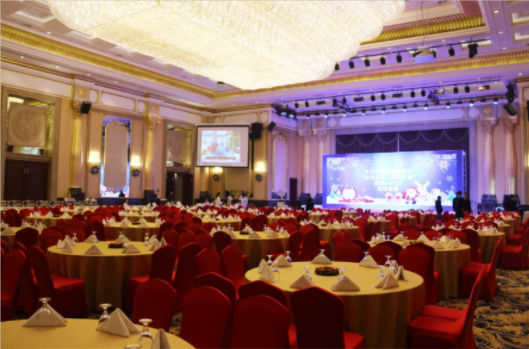 天津恒大酒店-国际宴会厅:1170平米，长39米，宽30米，高8米