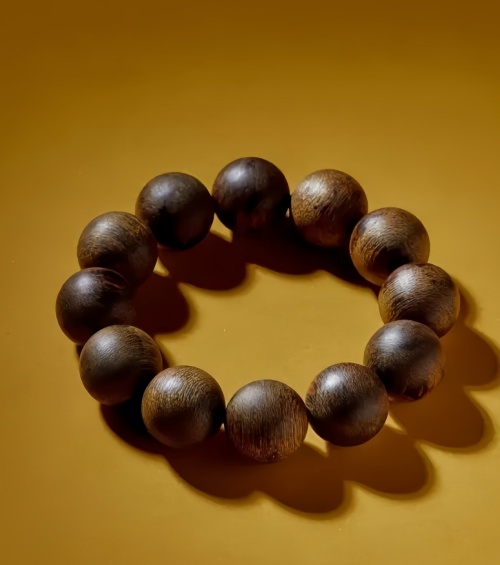 越南芽庄沉水老料奇楠手串 越南芽庄沉水老料奇楠手串