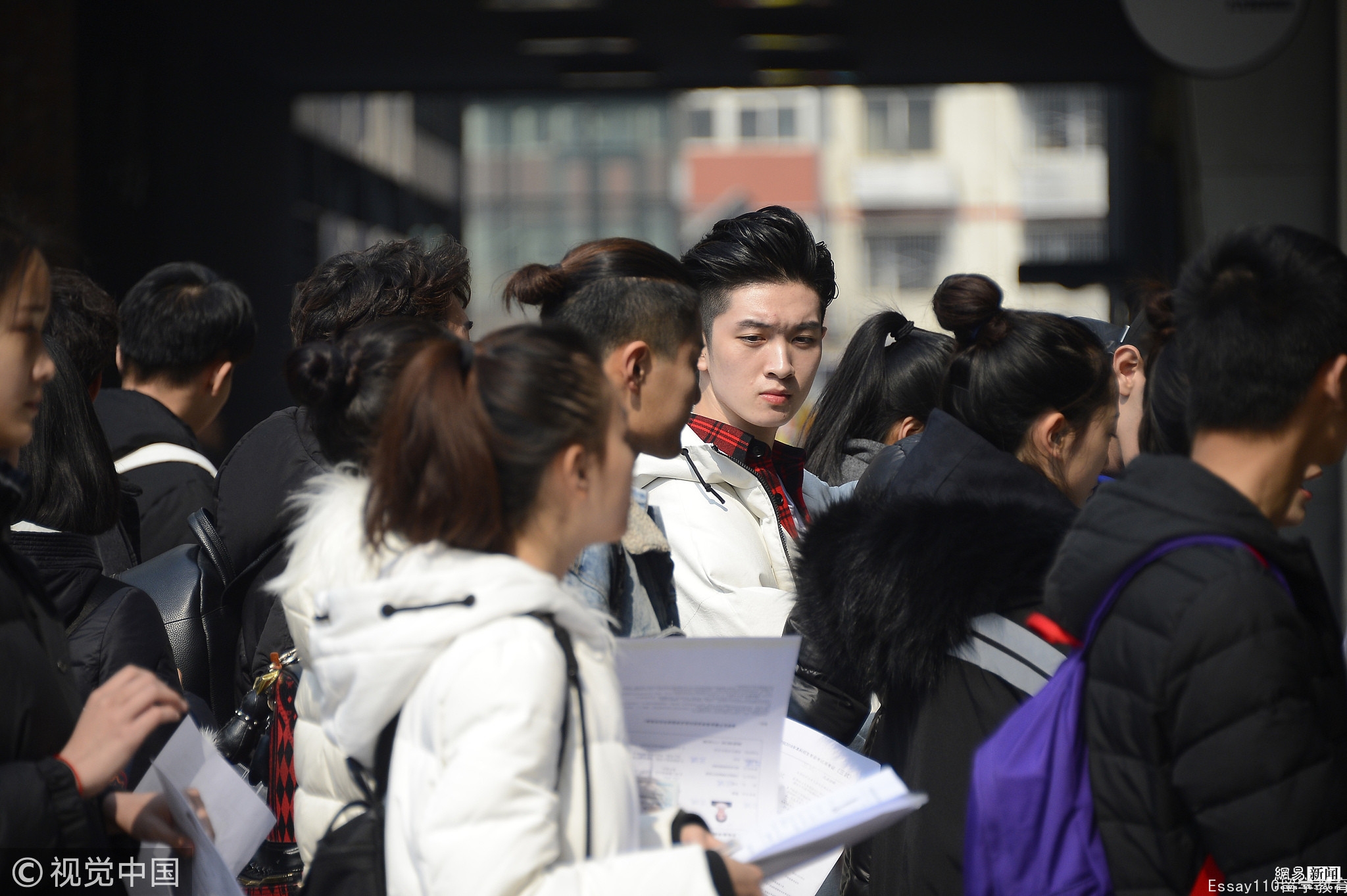 北影艺考竞争激烈 考生拼颜值比才艺(留学代写)