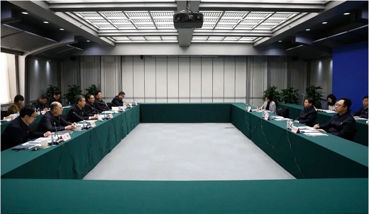 市场监管总局党组召开全面从严治党专题会议暨与驻总局纪检监察组定期会商会议