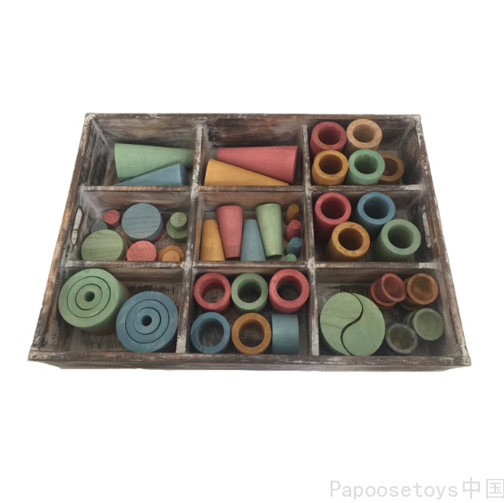 Loose Parts Tray Earth 1.png
