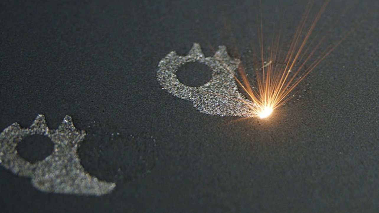 laser-beam-melting-metal-powders-in-an-slm-machine-wwwlink3dco-190319.jpg